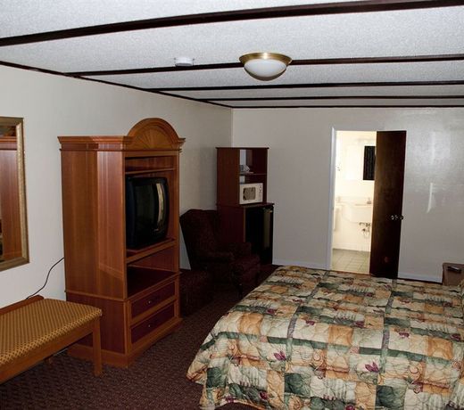 Tahitian Inn
