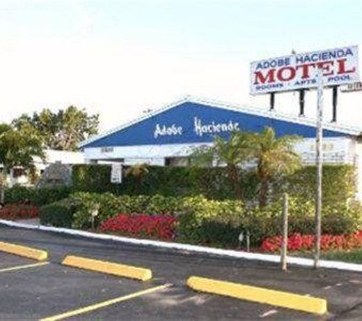 Hollywood Gardens Inn & Suites