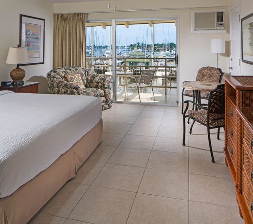 Cove Inn on Naples Bay