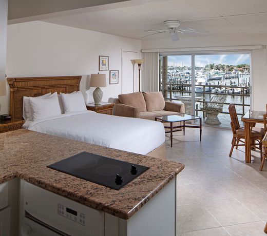 Cove Inn on Naples Bay