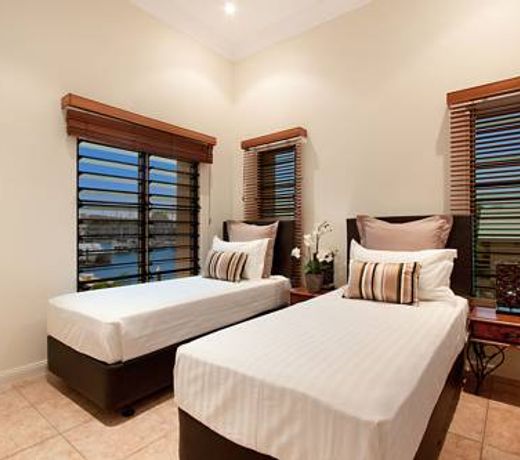La Marina Waterfront Villa