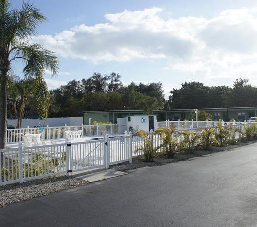 Sunshine Inn & Suites Venice, Florida