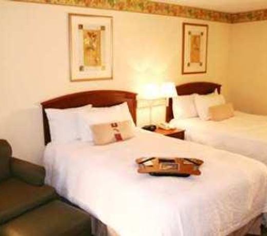 HAMPTON INN CALHOUN
