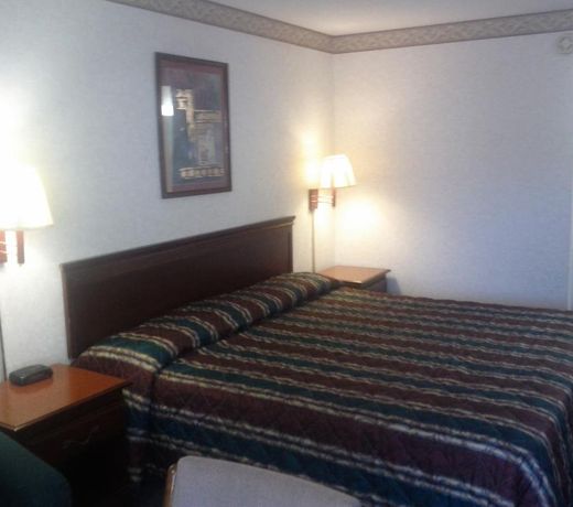 Americas Best Inn - Calhoun