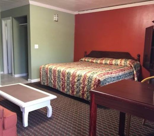 SKYLAND MOTEL