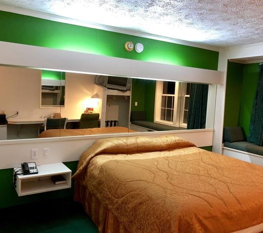 Holiday Lodge - Greensboro/Lake Oconee