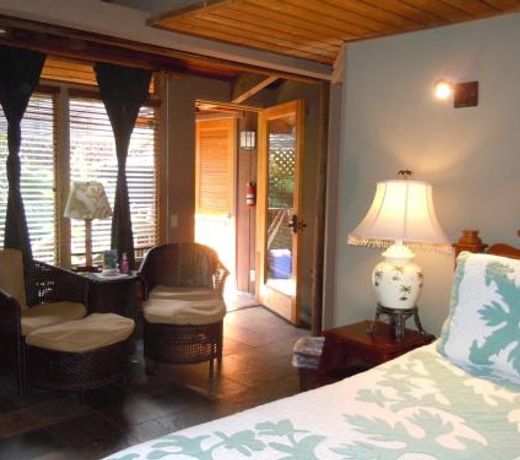 Maui What a Wonderful World Bed & Breakfast