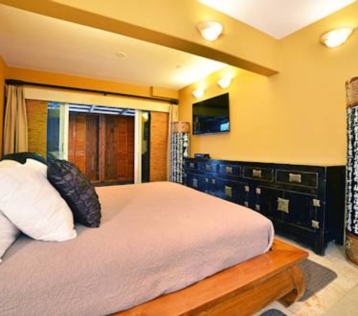 Tiki Moon Villas