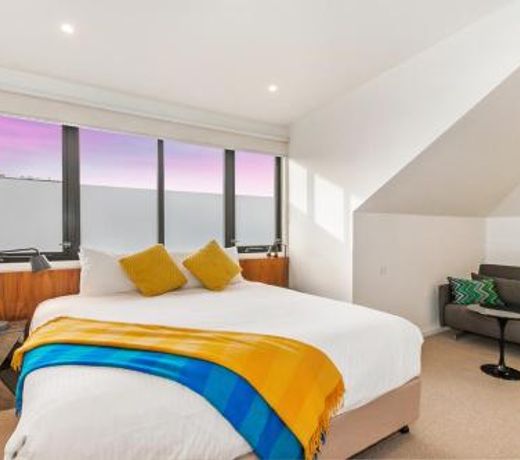 Cremorne Point Manor