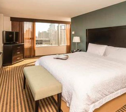 Homewood Suites Chicago Downtown - Magnificent Mile