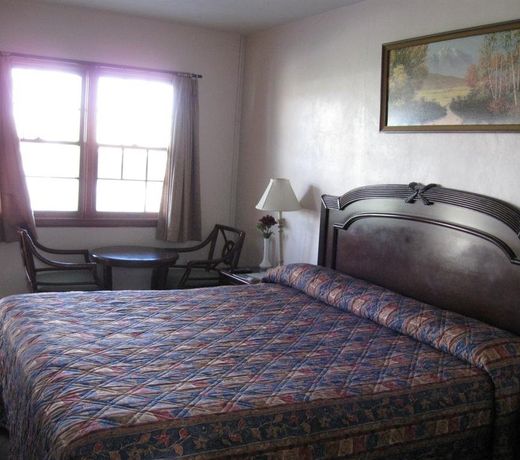 Gibson City Inn