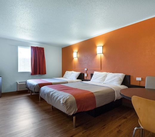 Motel 6-Lincoln, IL