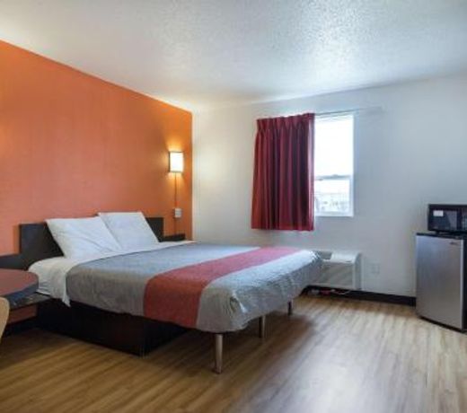 Motel 6-Lincoln, IL