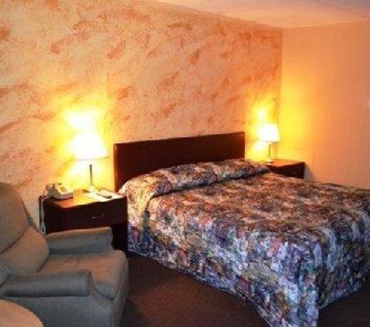 RED CARPET INN MONTROSE