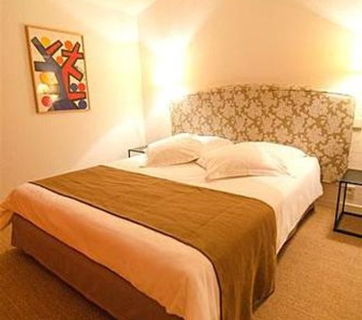Hotel****Spa & Restaurant Cantemerle