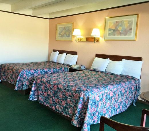 Tollway Inn Beloit