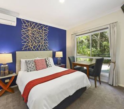 Azura Beach House B&B