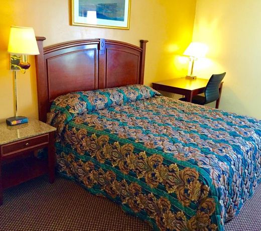 Executive Inn and Suites