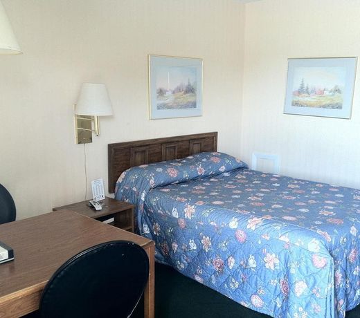 Brooks Motel
