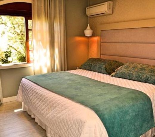 Hotel BangalÃ´s da Serra