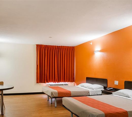 Motel 6-New Orleans, LA - Near Downtown