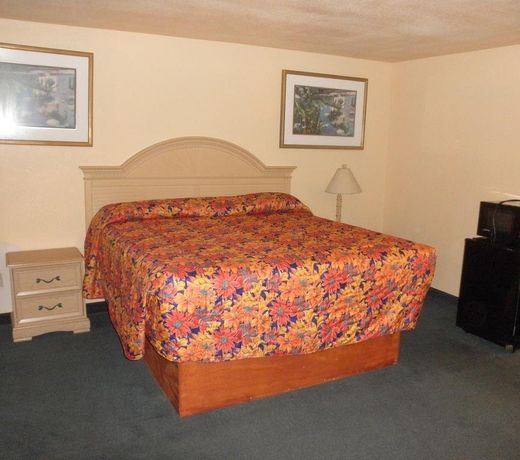 Relax Inn and Suites New Orleans