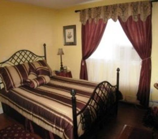 Harbor Gardens Inn