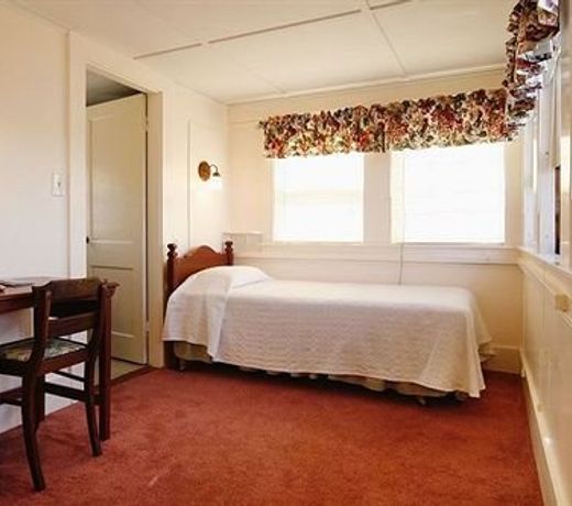 Seaward Inn