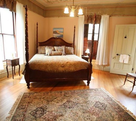 Proctor Mansion Inn
