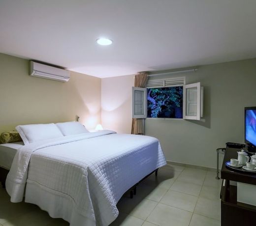 Hotel Tavares Correia