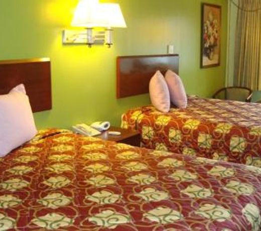 Pinconning Trail Inn Motel