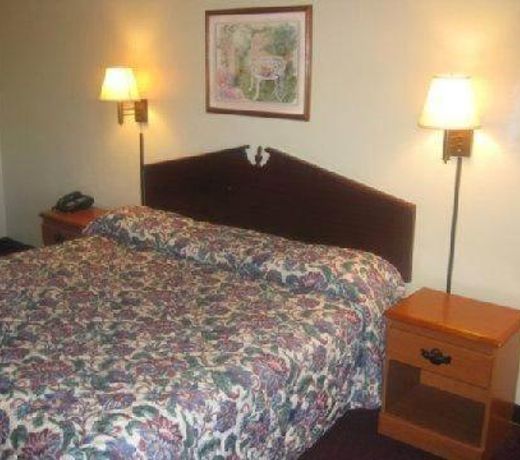 Excellent Inn & Suites