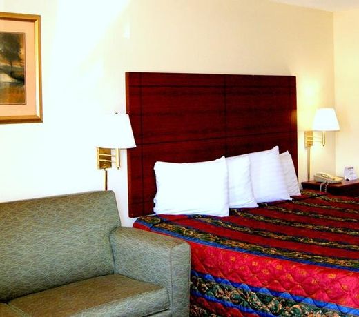 Red Carpet Inn