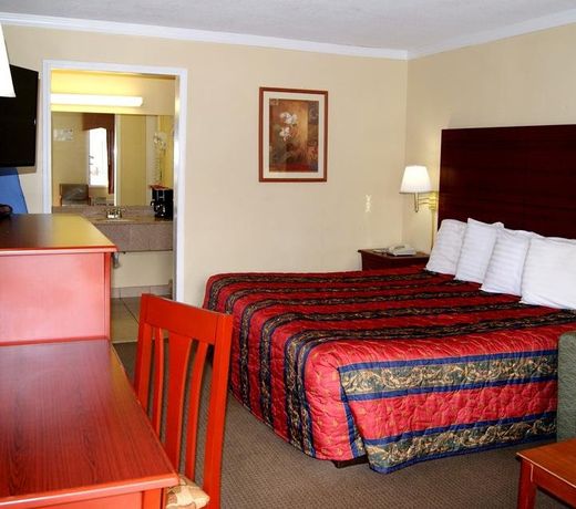 Red Carpet Inn