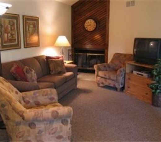 HOLIDAY SHORES RESORT