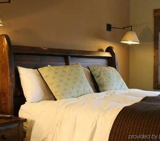 Duck Inn Lodge