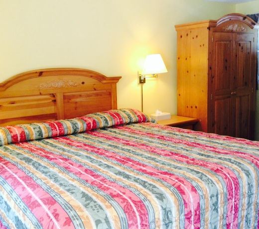 Villager Motel