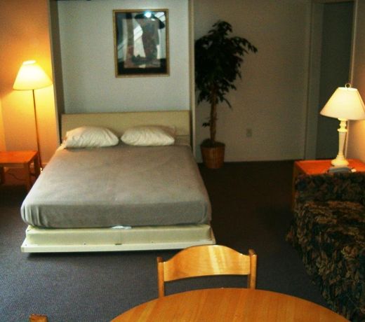 Attitash Motel & Suites