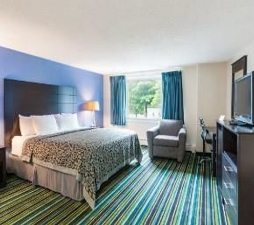 Days Inn by Wyndham Lincoln