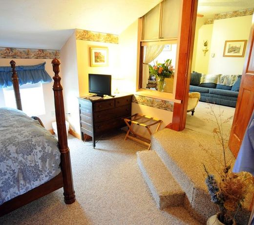 WILDFLOWERS INN