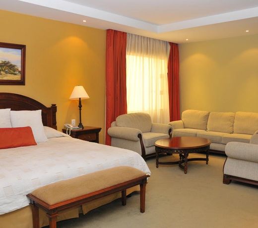 Grand Victoria Boutique Hotel
