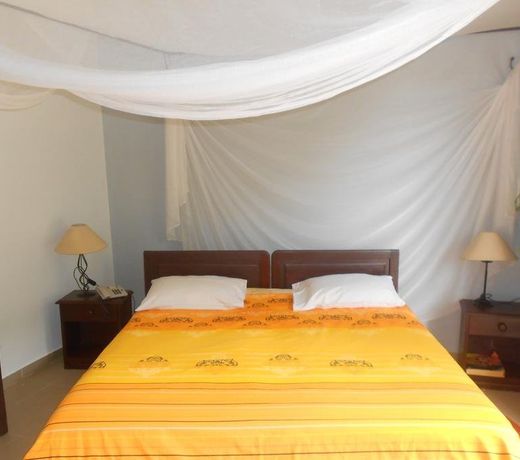Fana Hotel