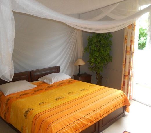 Fana Hotel