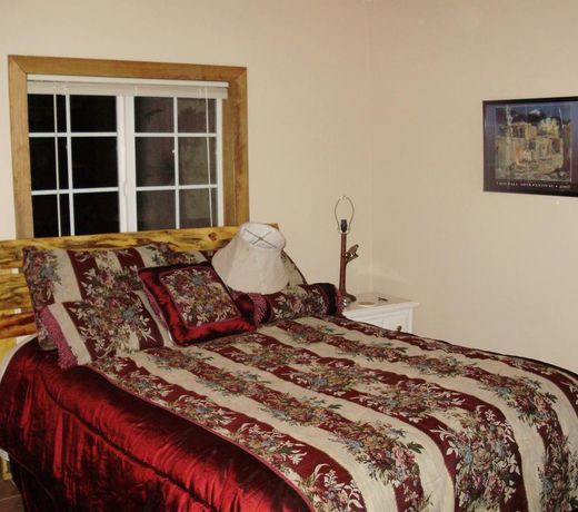 Questa Lodge