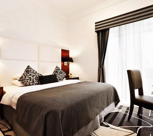 Golden Sands Hotel & Residences