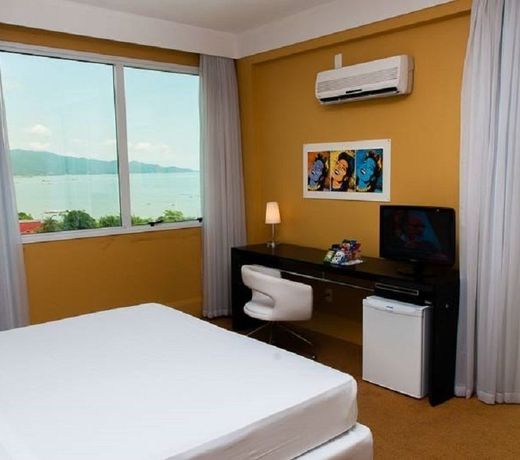 Favorita Golden Hotel e Eventos