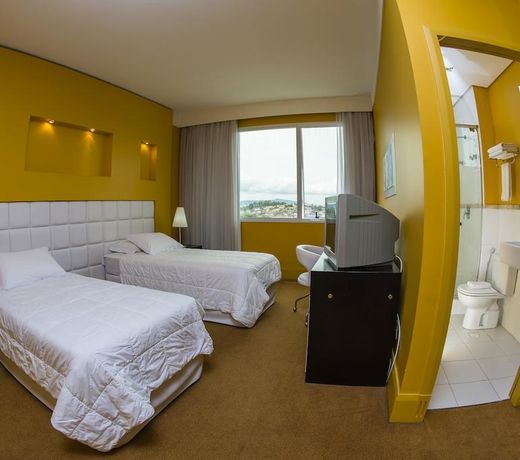 Favorita Golden Hotel e Eventos