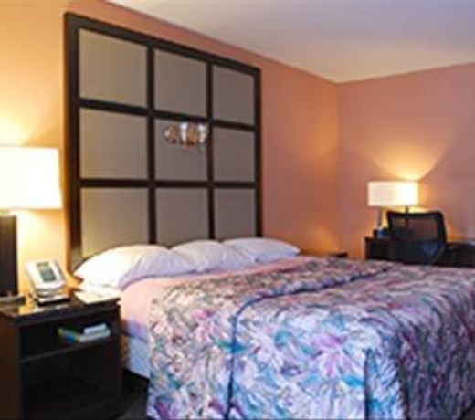 RELAX INN WATERTOWN