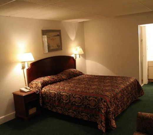 Budget Inn - Charlotte
