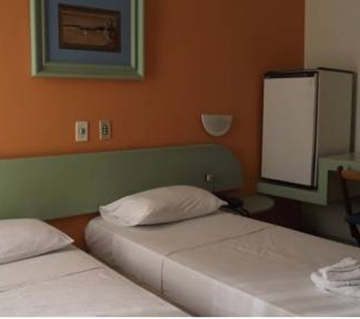 Caravaggio Praia Hotel